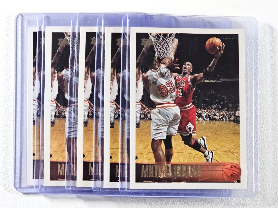 [5] MICHAEL JORDAN 1996-97 TOPPS NBA BASKETBALL CHICAGO BULLS #139 Q4856