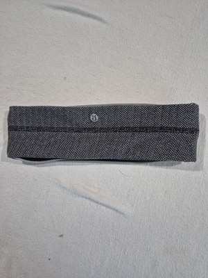 Lululemon Fly Away Tamer Headband,