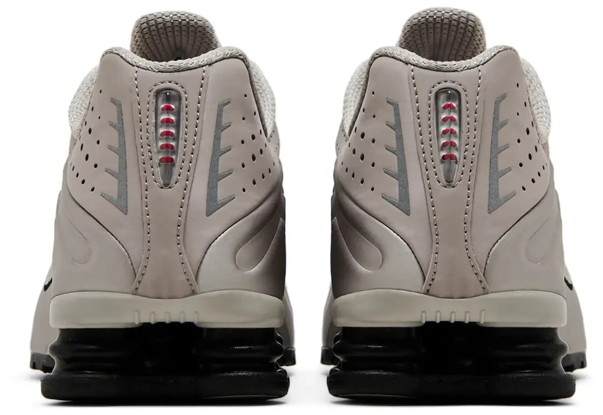 Nike Shox R4 College Grey Retro OG 2025 Sneakers Air IH0265  display picture 2