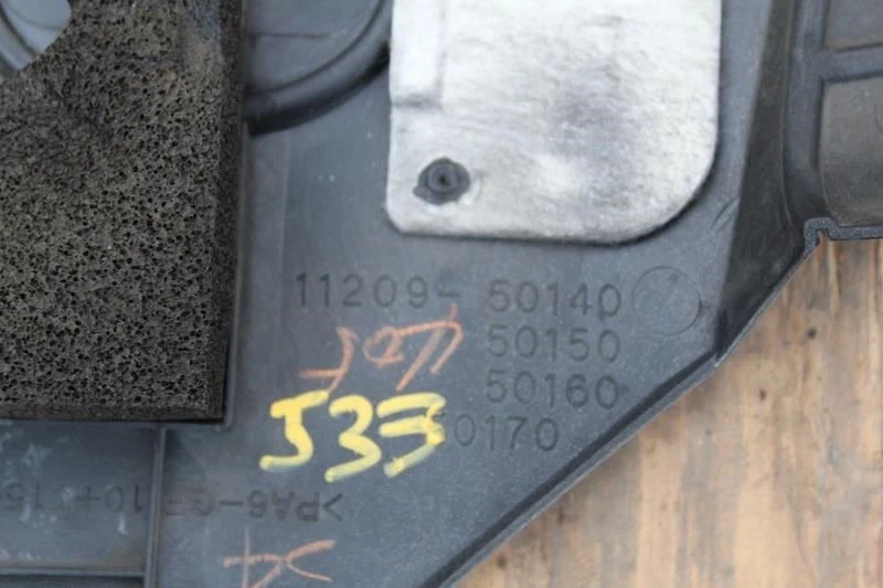 2001 2002 2003 2004 2005 LEXUS GS430 MOTOR ENGINE COVER TOP 11209-50140 - Image 3 of 4