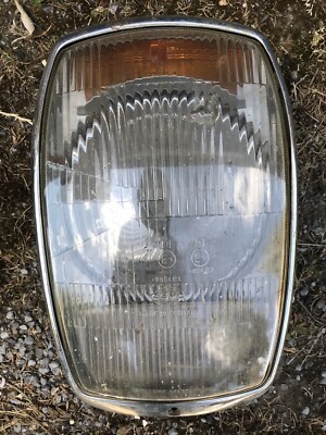 ベンツw114 w115 フロントヘッドライト メルセデスベンツ W114 W115 ヘッドライト ※フォロー割OK - メルカリ