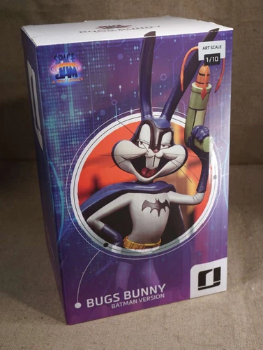 Iron Studios Space Jam Bugs Bunny Batman Art Scale Statue - 1/10 Scale MISB