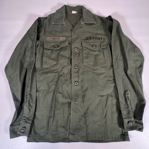 Vintage Military Utility Fatigue Shirt Coat OG 507 107 Olive Drab 15,5 x 35 - Bild 1 von 4