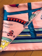 Discount Hermes Triangle Scarf