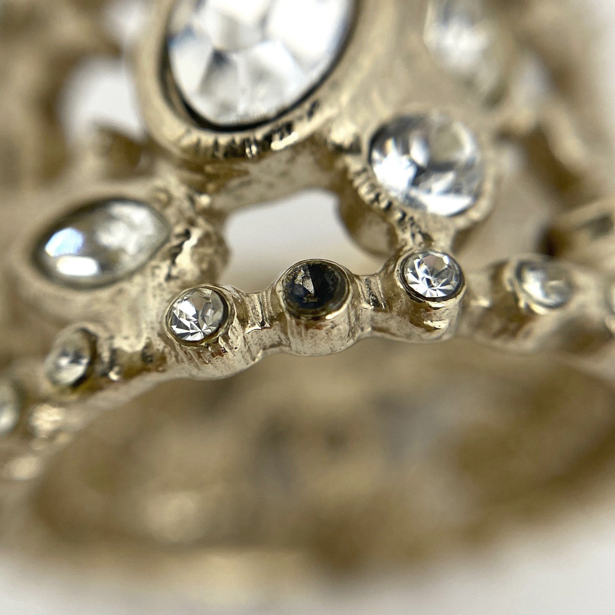 CHANEL (Interlocking) CC logo  Ring rhinestone ri… - image 4