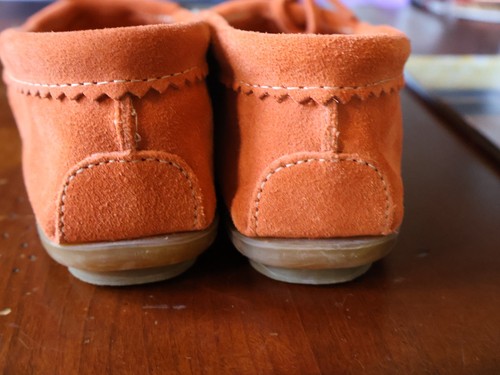 Minnetonka Suede Classic Orange Leather Flats Rubber Sole Driver Mocs 9.5B MED - Picture 6 of 8
