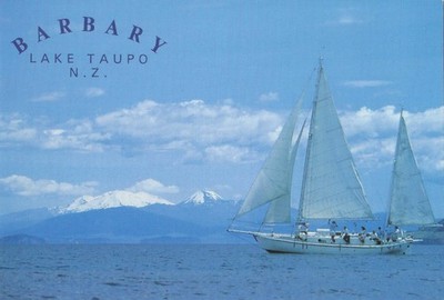 21400 - Postkarte zeigt Segeln auf dem See Taupo, Barbary, Neuseeland