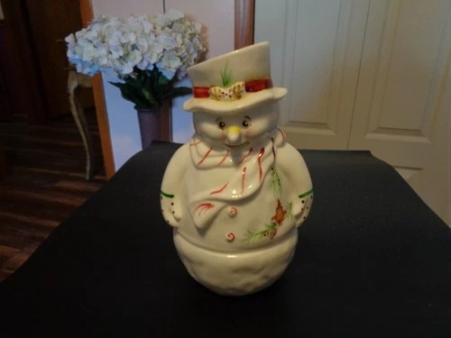 Fenton Snowman Fairy Lamp Light ~ " White w/scarf and Red Bird on side- 7 1/4"