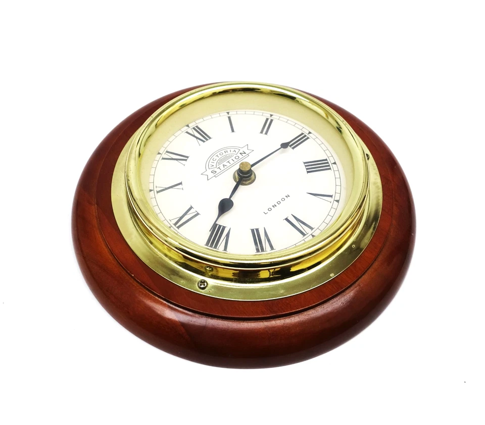 Victoria Station London Wood 21.5cm Round Circle Wall Clock Roman Numerals - image 2 of 4