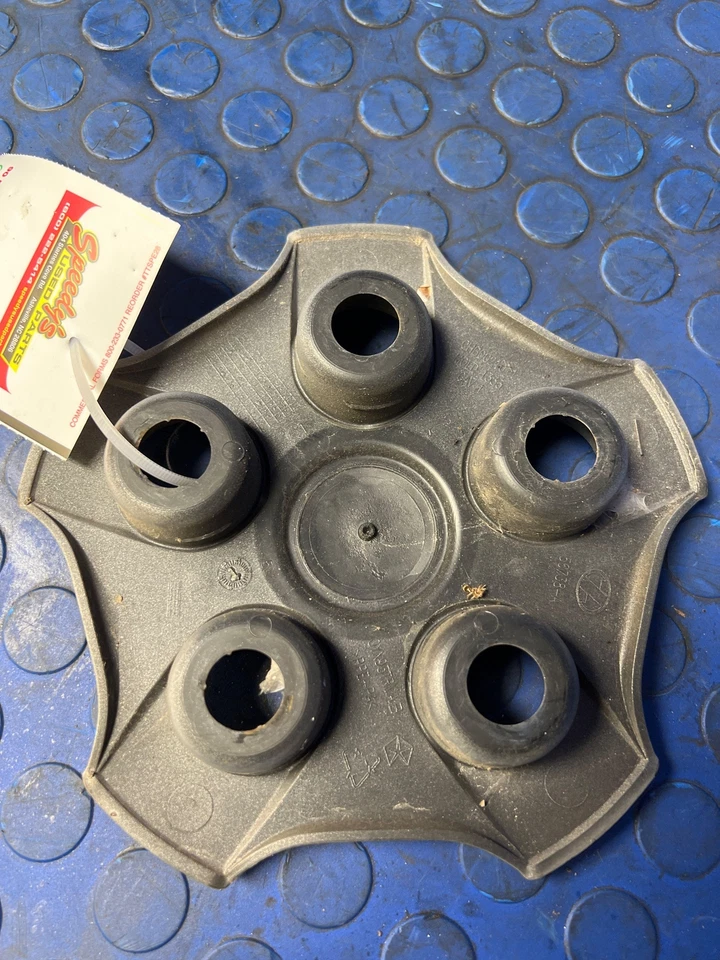 Tapacubos centrales de rueda de acero Jeep Patriot 2008-2017 OEM CHB0021011 Foto 2 de 3