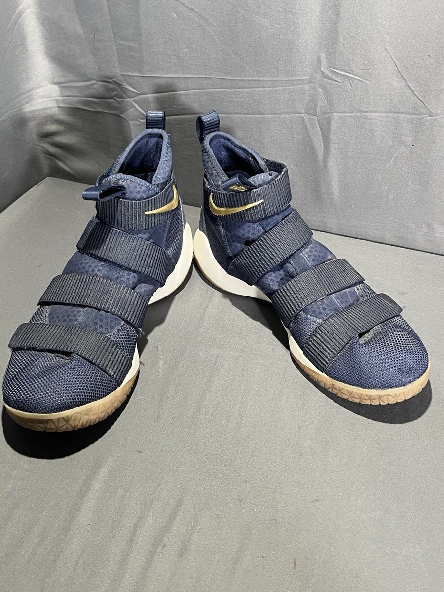 Nike LeBron Soldier 11 Cavs Sneakers Men's Size 14 Navy Blue UK
