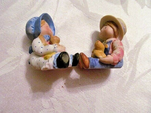 Vintage HOLLY HOBBIE Small 2.5"H Girl With Cat Boy With Dog Figurines - Picture 2 of 2