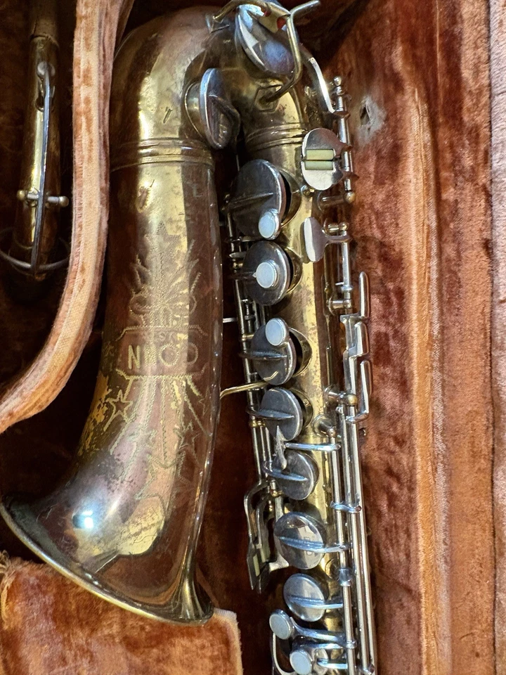 Saxofón alto Conn 14M Shooting Star 1956 de colección con estuche Elkhart en EE. UU. Foto 4 de 4
