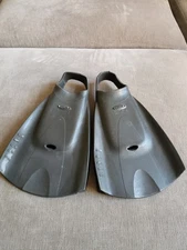 HYDRO TECH SURF BODYBOARD BODYSURFING FINS 9-10 BLACK - GREAT CONDITION! 