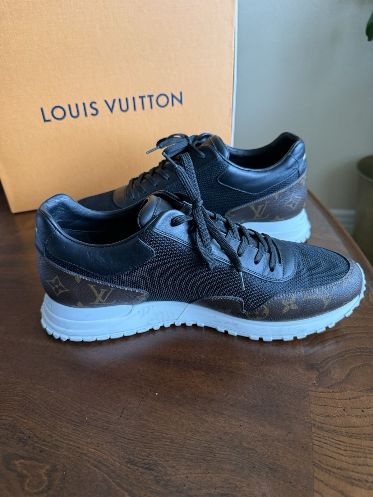 Louis Vuitton Men’s Run Away Size 10 Black Brown Monogram Canvas & Mesh Low Top image 4