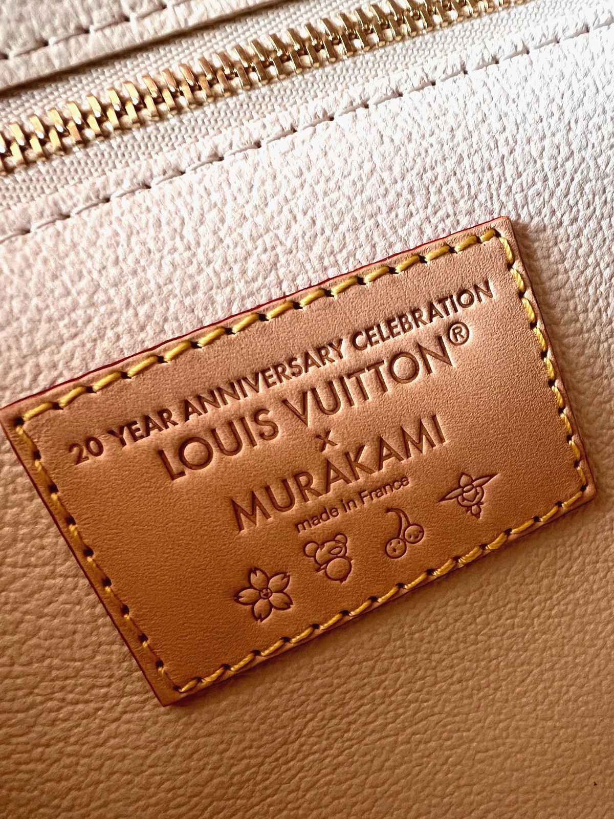 Louis Vuitton x Takashi Murakami Cosmetic Pouch GM Multicolor BNIB Monogram Rare image 9