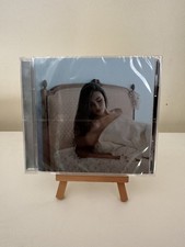 Madison Beer d2c Exclusive Alternate Cover Lo...
