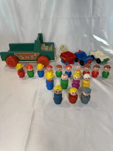 VINTAGE Lot of 17 Fisher Price Little People Figures Car 60’s 70’s Magenta Wood
