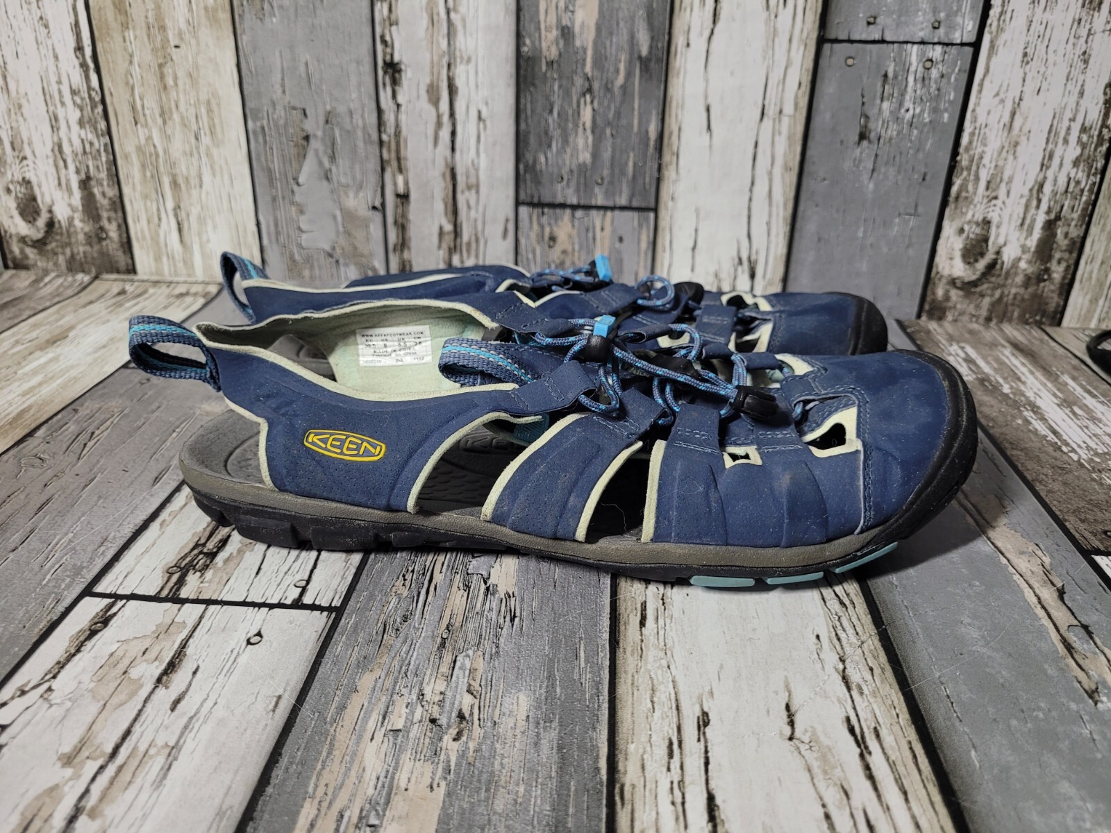 KeenSandals Clearwater CNX Blue Athletic Woman Sz 8