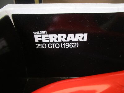 CMC - Échelle 1/18 - M-153 - Ferrari 250 GTO, 1962 rouge - Catawiki