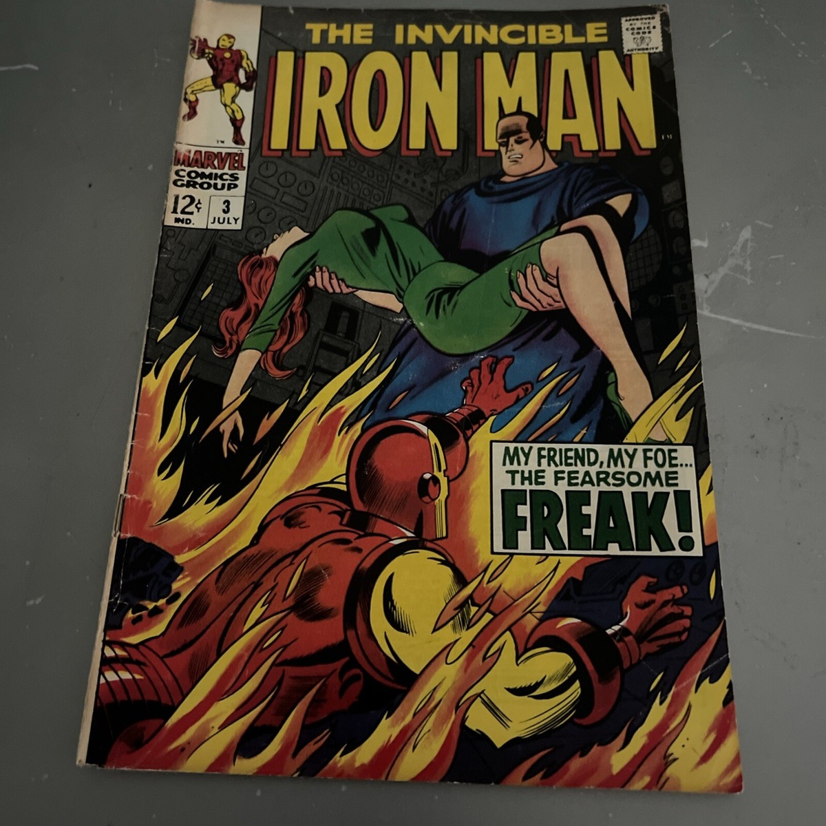 洋書 Marvel's Iron Man 3 Amazon.com: The Art of Iron Man 3 (Marvel's Iron Man
