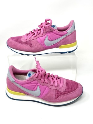 nike running shoes pink and yellow