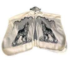 Sisandina 100% Wool Handmade Hooded Poncho Sweater Cream Wolves One Size *Read*