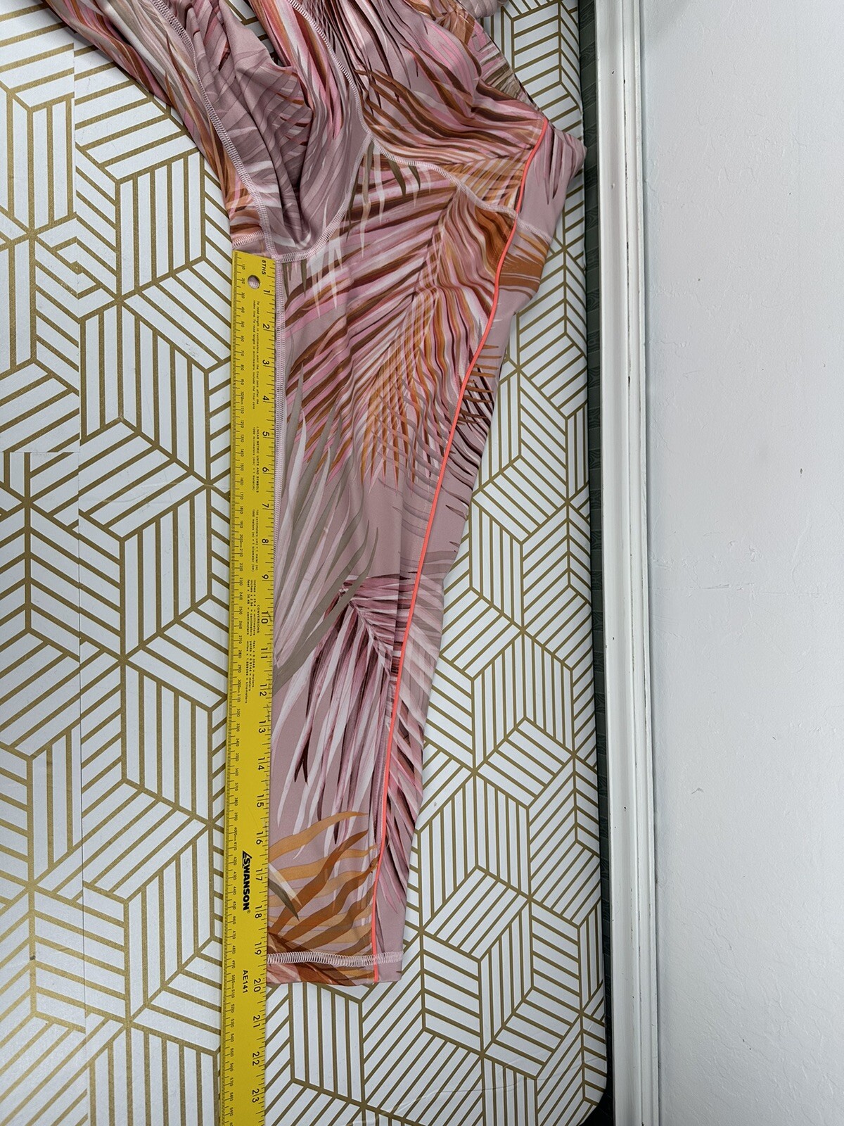 GAP Fit Eclipse Leaf Print High Rise Stretch Capr… - image 13