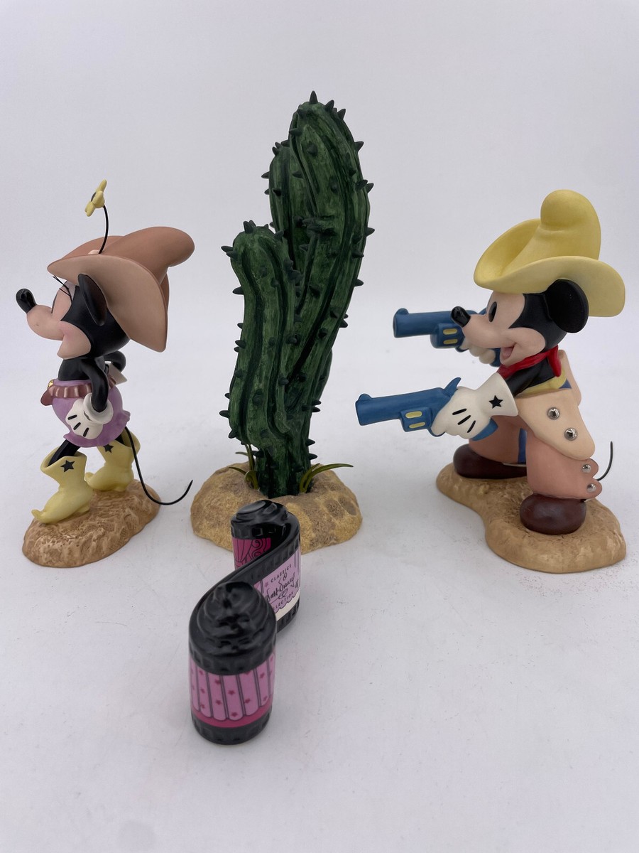 Walt Disney Classics-Mickey,Minnie,Cactus, &Opening set New in Box
