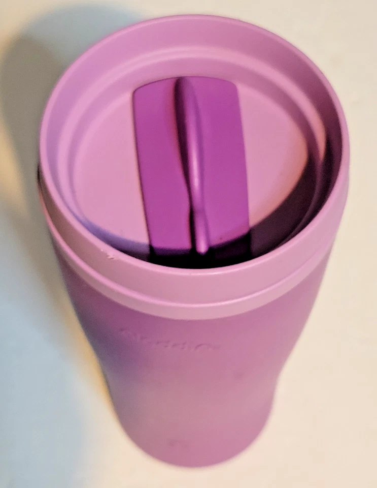 Taza de viaje Aladdin e-Cycle 16 oz púrpura polipropileno de dos tonos segura para microondas usada en excelente estado Foto 2 de 3