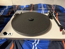 U-Turn Audio Orbit 2 Special Turntable with Ortofon 2M Red Cartridge (Black) NEW