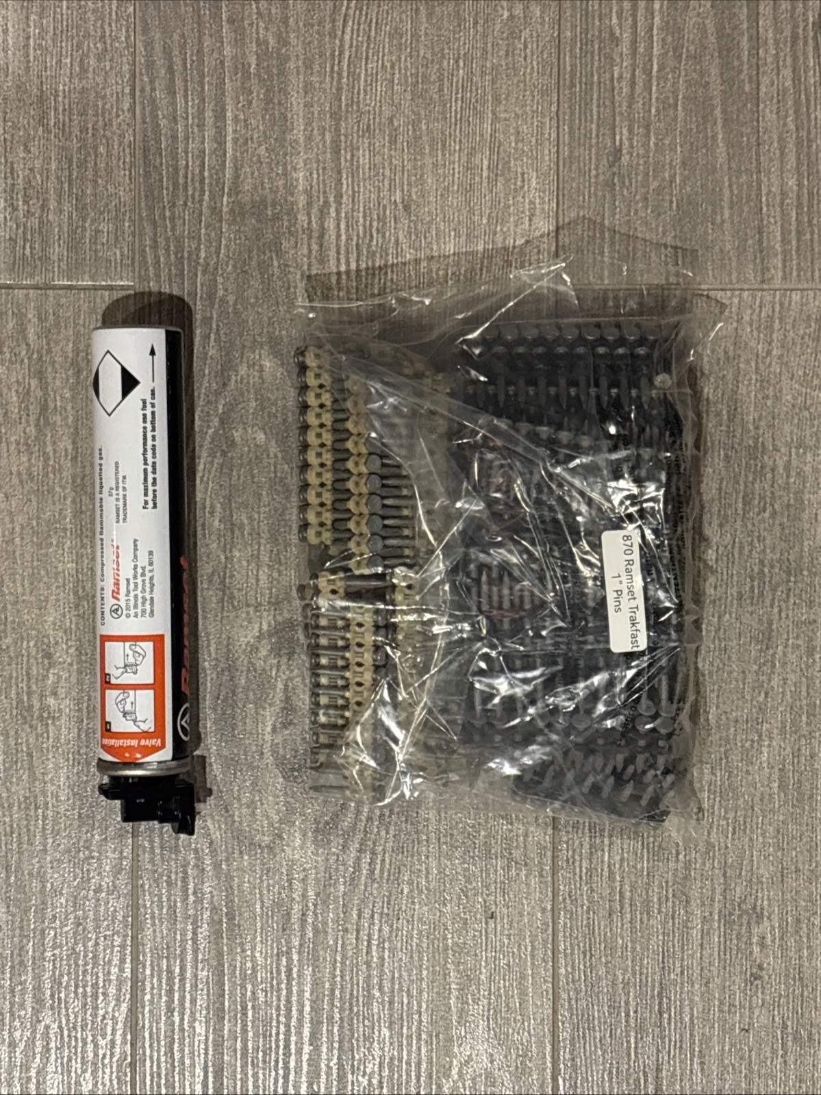 870 Bulk ITW Ramset Red Head TrakFast 1” Metal Stud to Concrete Pins with Fuel