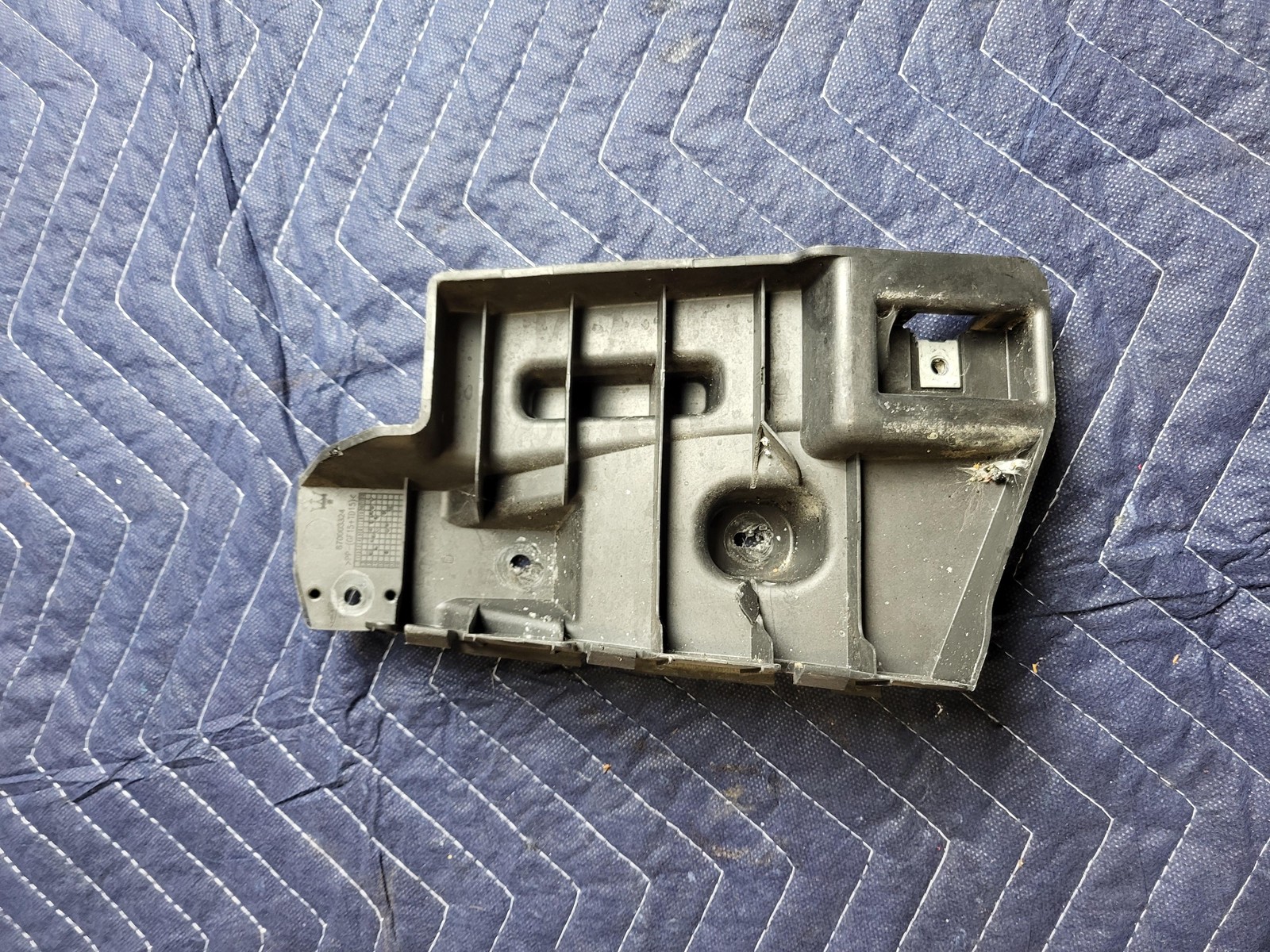 2014-2018 Maserati Quattroporte Left & Right & Center Rear Bumper Brackets OEM