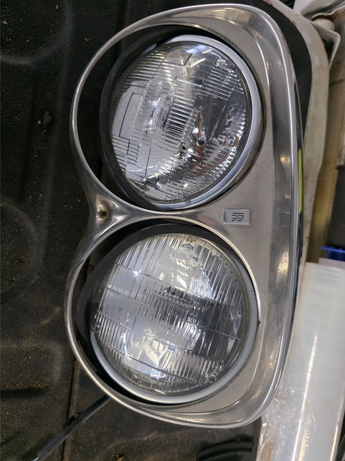 78 ROLLS ROYCE BOTH Headlamps Assembly Chrome Trim original