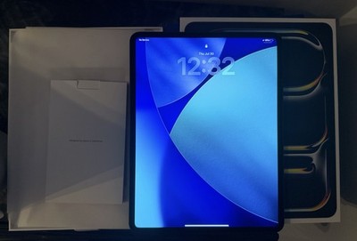 Apple iPad Pro 13-inch (M4) 1TB Wi-Fi + Cellular   Space Black