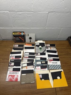 commodore 64 games lot bundle 29 Cartridges For Commodore 64 System Not Tested 