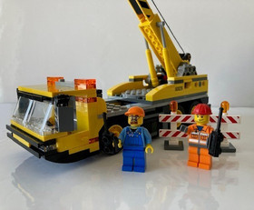 LEGO 60026 City Town Square - 100% Complete - With Box & Instructions - Retired