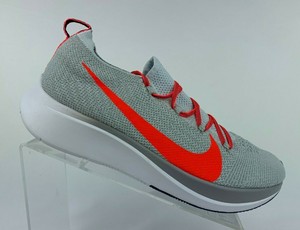 nike zoom fly flyknit platinum