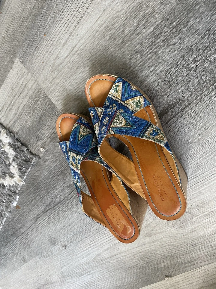 Women’s Shoes Wedges Sonoma Life And Style Size 7 Blue And Tan Pattern  - Image 4 of 4