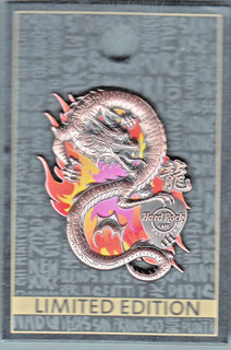 Hard Rock Cafe Pin: Pattaya Oriental Guitar Pick Dragon le
