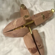Woodlore Cedar Shoe Trees Pair Wooden Brass Knobs