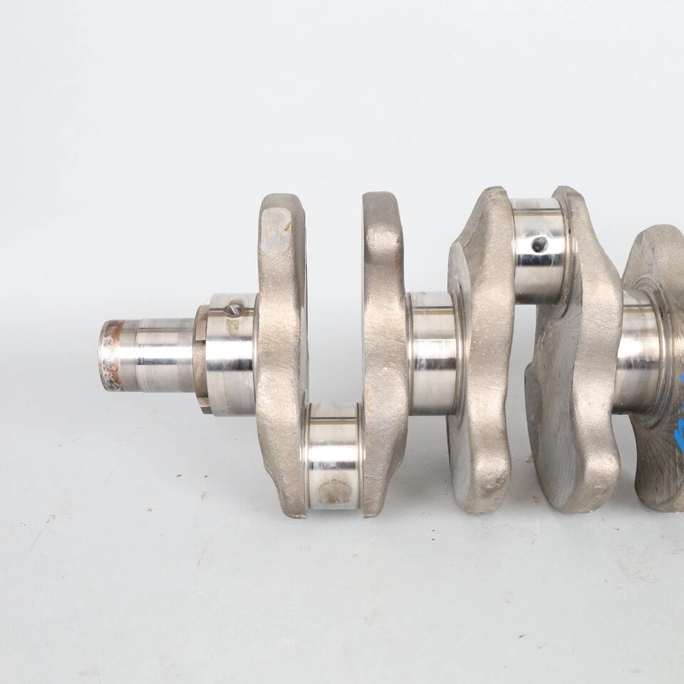 1993-1995 Volkswagen Eurovan 2.5 Engine Crankshaft 074105019E OEM Used - Image 2 of 4