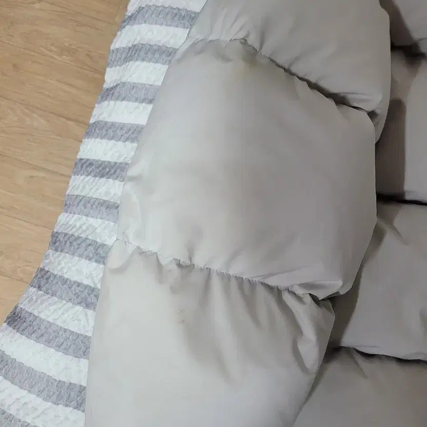 In silence Essential Down Jacket, Grey, Size M, Lightly Used thumbnail 3