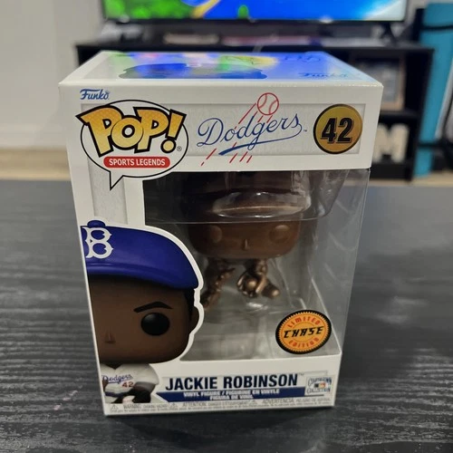 Funko Pop! Jackie Robinson Chase #42 Bronze Brooklyn Dodgers Vinyl Figure MLB