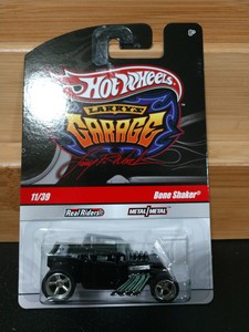 hot wheels larry's garage 30 car set