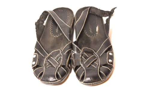 Bare Traps Feena Womens SZ 8 Black Faux Leather Hook & Loop Strappy Sandals