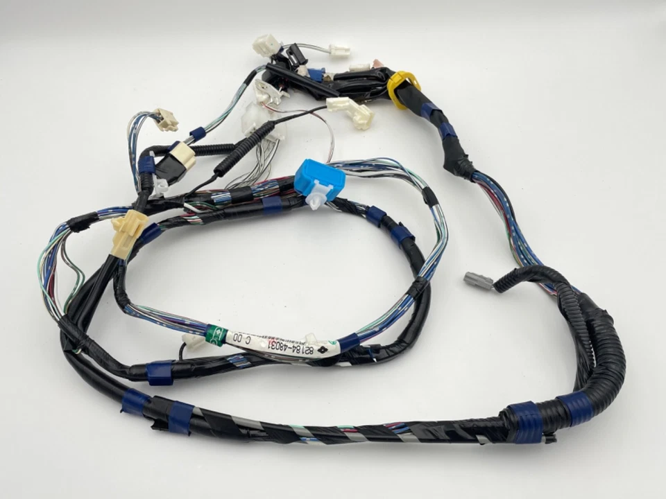 Arnés de cableado escotilla puerta levadiza trasera LEXUS RX300 1999-2003 FABRICANTE DE EQUIPOS ORIGINALES 8218448031 Foto 3 de 4