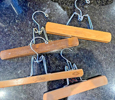 Mixed Lot 4 Vintage Wood Clamp Pants Skirt Hangers Windsor Mistress Setwell