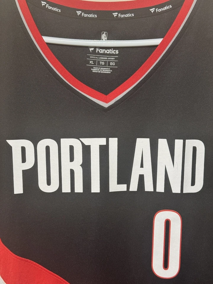 Camiseta Damian Lillard Portland Trailblazers Foto 2 de 4