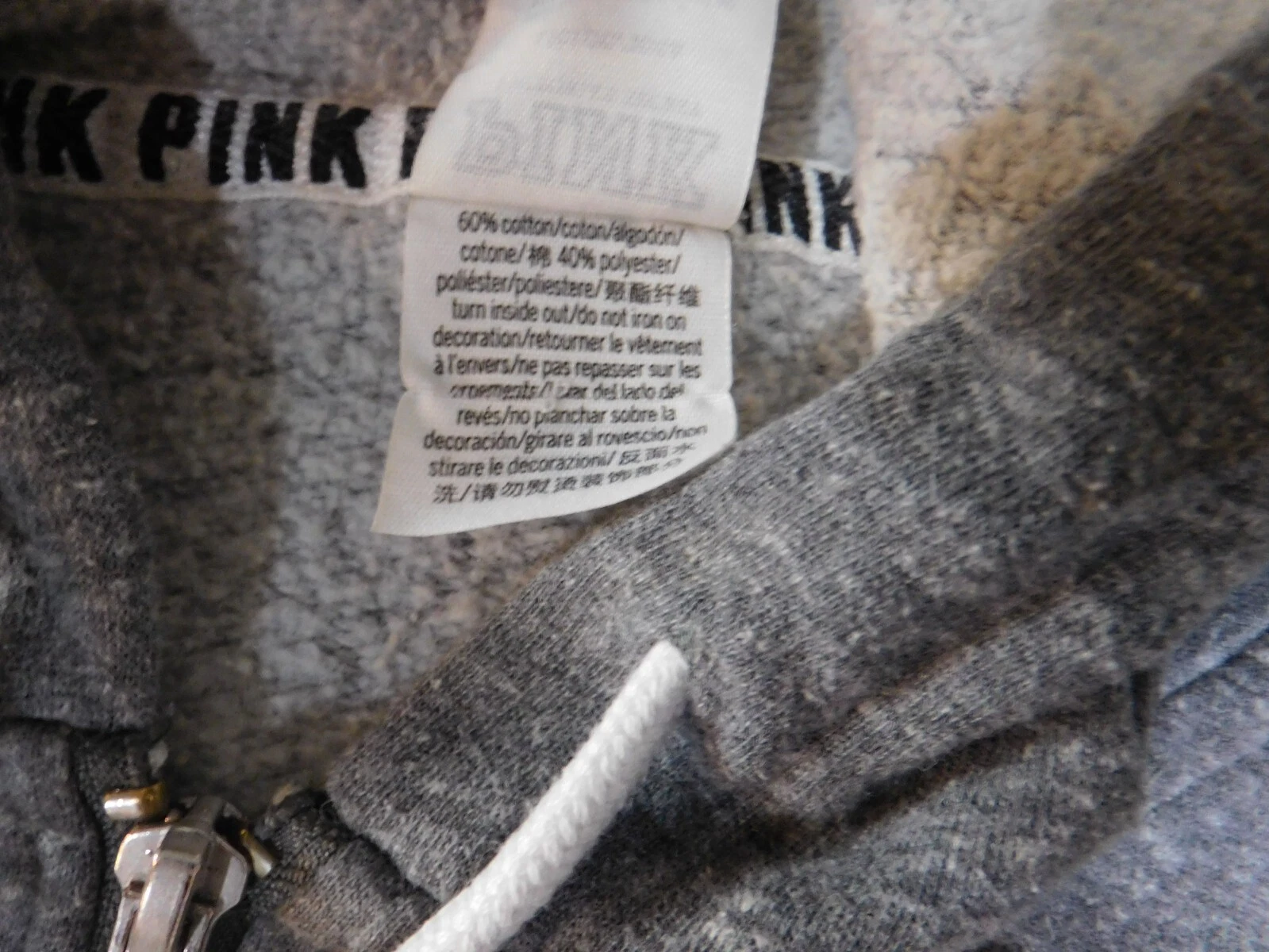 UNDERCOVER Felpa Victoria Secret rosa con cappuccio grande grigia zip logo maglia donna tasche elasticizzate